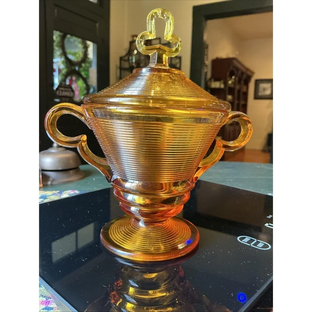 Vintage Indiana Glass Amber Old English Ribbed Candy Dish With Lid‎ (read)